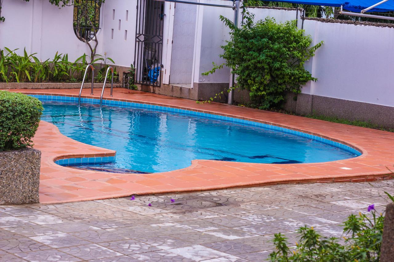 Lavender Lodge Hotel Άκρα Εξωτερικό φωτογραφία